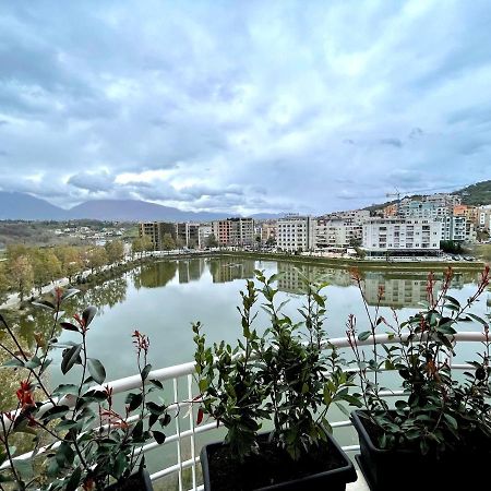 Queen'S Luxury Apartments Lake Tirana Esterno foto
