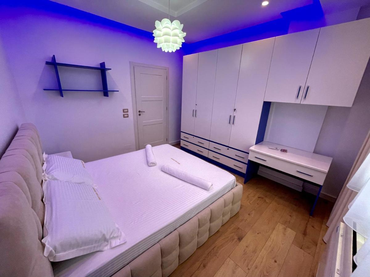 Queen'S Luxury Apartments Lake Tirana Esterno foto