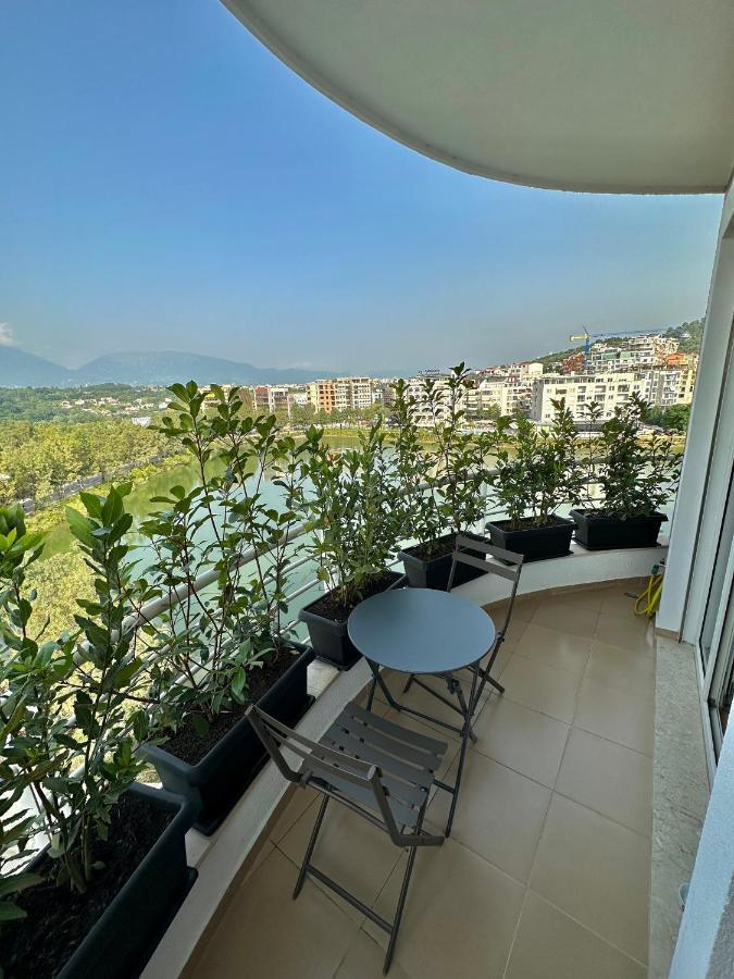 Queen'S Luxury Apartments Lake Tirana Esterno foto